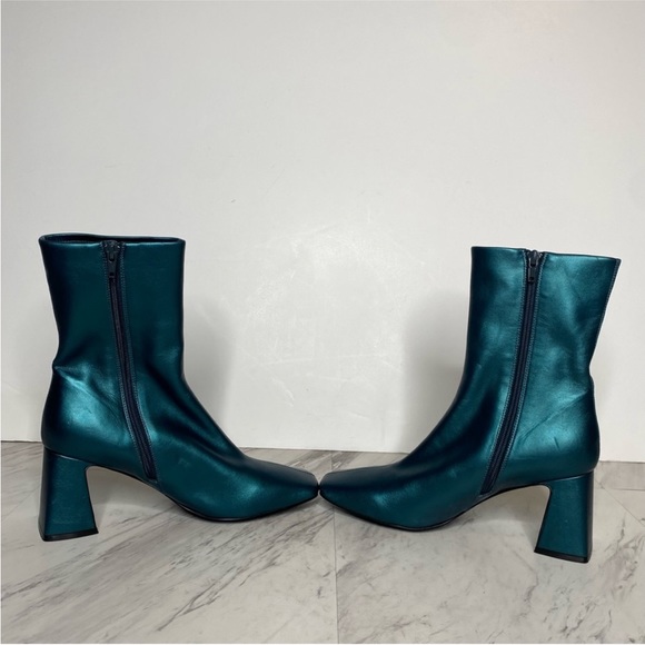 Metallic Bootie 8.5 - Picture 5 of 15